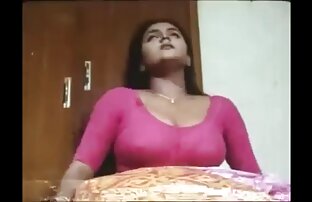 Adria Rae vous montre son petit film porno entierement gratuit vagin taillé